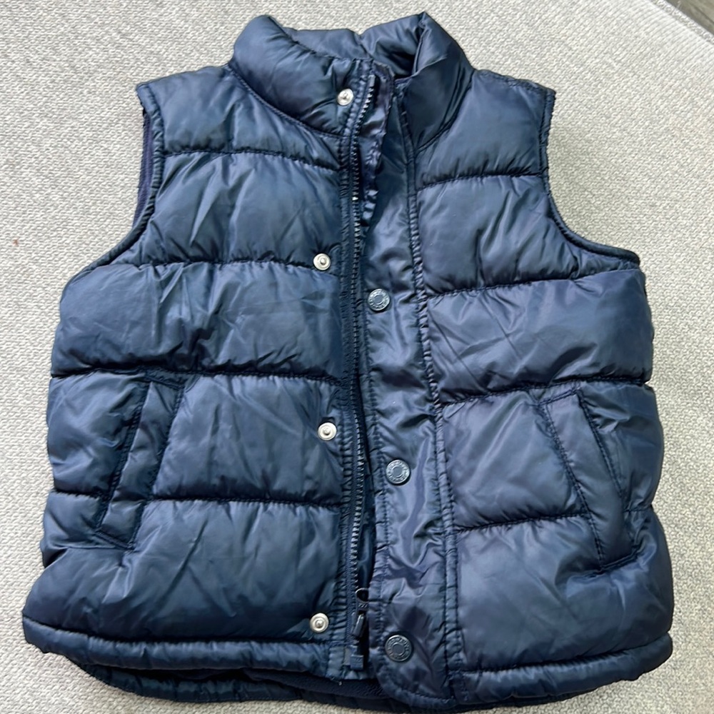 Old Navy navy blue puffer vest size 3T